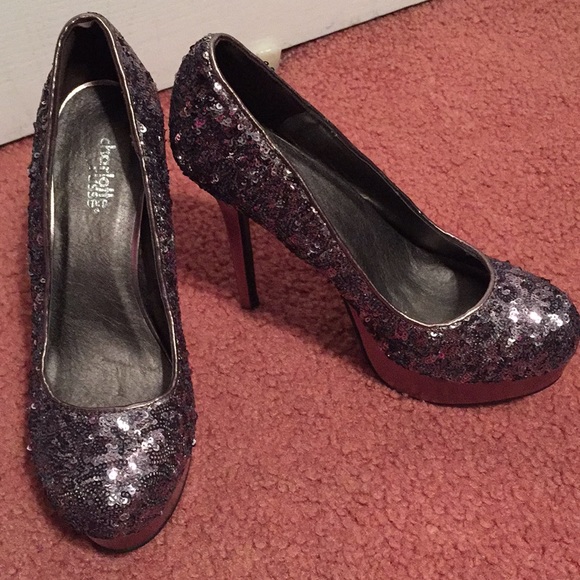 Charlotte Russe Shoes - 🎉🎉Purple/grey Glitter heels